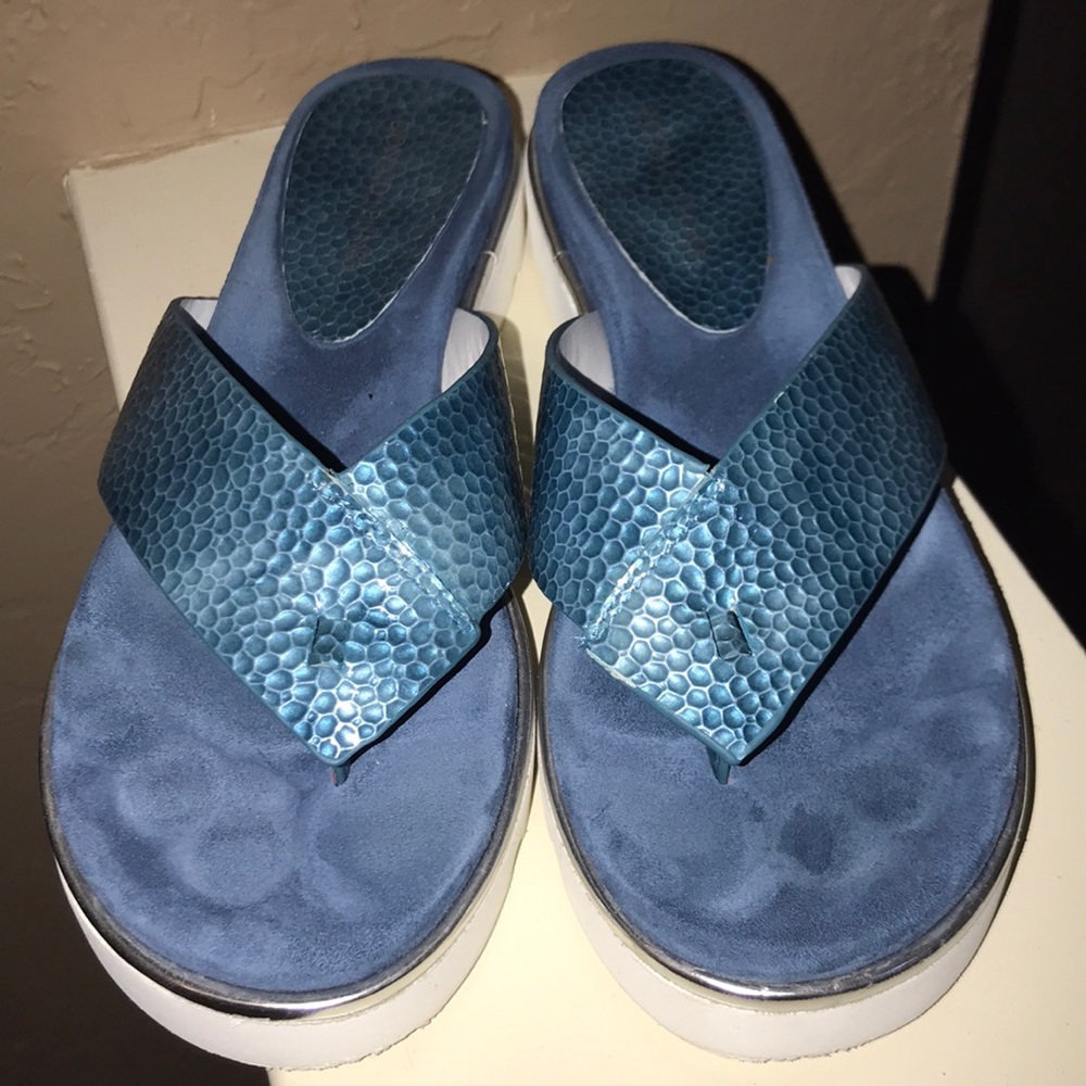 Blue patent leather sandals